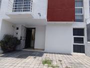 Venta de casa en Querétaro en Jardines de Santiago a...