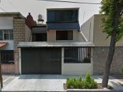 ¡VENTA DE CASA, EN REMATE!