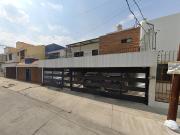 VENTA DE CASA EN REMATE BANCARIO EN BOSQUES DE LA...