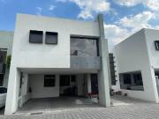 VENTA DE CASA EN RESIDENCIAL ARIA EN BELLAVISTA METEPEC