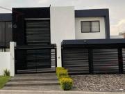 VENTA DE CASA EN RESIDENCIAL EL MOLINO, LEÓN,...