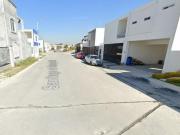 VENTA DE CASA EN RESIDENCIAL JARDINES NUEVO LEON