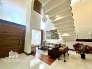 VENTA DE CASA EN RESIDENCIAL LOMAS DE SAN CHARBEL