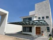 VENTA DE CASA EN RESIDENCIAL VIENA EN LLANO GRANDE METEPEC
