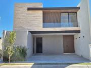 VENTA DE CASA EN SAN ÁNGEL V