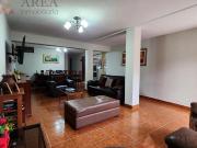 CASA EN VENTA | 3 PISOS | TERRAZA | COCHERA DOBLE