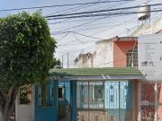 VENTA DE CASA EN SAN PEDRO TLAQUEPAQUE JALISCO COL...