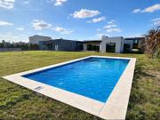 Venta de Casa en San Sebastián | 4 ambientes | Pileta |...