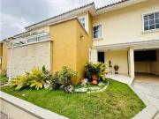 VENTA DE CASA EN SANTA MONICA, BARRANQUILLA