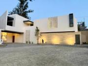 ¡Venta de casa en Santiago, N.L. en fraccionamiento privado!