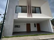 VENTA DE CASA EN SOLARE RESIDENCIAL, 4 RECAMARAS, RECTA...