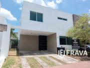 VENTA DE CASA EN SOLARES COTO 5