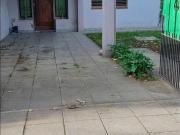 VENTA DE CASA EN TEMPERLEY CON GARAGE y GRAN LOTE