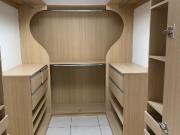 VENTA DE CASA EN TITANIO RESIDENCIAL CON RECAMARA EN...