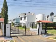 VENTA DE CASA EN TLAQUEPAQUE