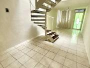 VENTA de casa en Unidad Galaxia, San Vicente...
