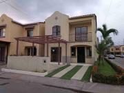 Venta de casa en Urbanización La Rioja