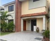 VENTA DE CASA EN URBANIZACIÓN, MILÁN,ETAPA ALTA GRACIA...