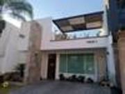 Venta de casa en uso den fraccionamiento Lomas de...