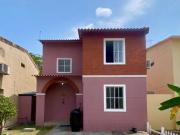 Venta de Casa en Valle Alto, etapa Londres, 3...