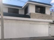 VENTA DE CASA EN VALLE DEL REY, CERCA DE BLVD HERMANOS...