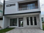 VENTA DE CASA EN VALLE IMPERIAL