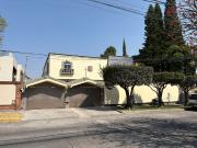 VENTA DE CASA EN VENTA CON USO DE SUELO EN SATELITE