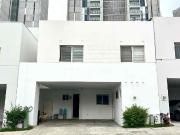 VENTA de Casa en Ventanas a la Huasteca en Santa Catarina NL