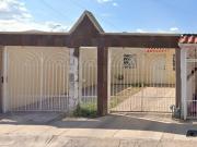 Venta de casa en Villa del Rey, Chihuahua, Chih NO CRÉDITOS