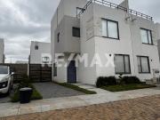 VENTA DE CASA EN VILLAS DEL CAMPO CALIMAYA, ESTADO DE...