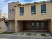 Venta de casa en Zerezotla, Cholula, 3 recámaras con...