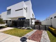 Venta de casa en Zibata Venta de casa en Zibata