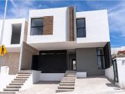 VENTA DE CASA EN ZIBATA