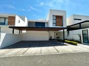 VENTA DE CASA EN ZIBATA, CON LA MEJOR VISTA DE TODAS. 11