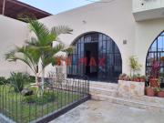 Venta De Casa En Zona Residencial En La Urb La Caleta....