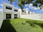 Venta de Casa Equipada de 2 Habitaciones en Cholul...