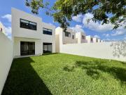 Venta de Casa Equipada de 2 Habitaciones en Cholul...