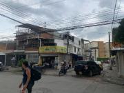 VENTA DE CASA ESQUINERA CON LOCALES COMERCIAL ID 616