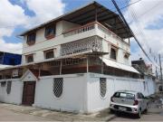 VENTA DE CASA ESQUINERA EN CDLA. GUAYACANES 684 M2