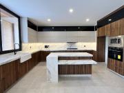 Venta de casa exclusiva en Altozano Querétaro