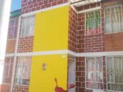 VENTA DE CASA FAMILIAR EN PATIO BONITO KENNEDY BR CARACOL