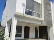 VENTA DE CASA FRACCIONAMIENTO ZAKIA