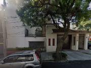 VENTA DE CASA GRANDE EN AV. MANUEL GUTIERREZ, ALVARO...