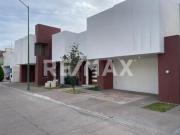 Venta de Casa Habitacion en Fracc. Residencial las...