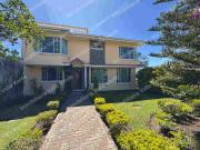 Venta de casa independiente dentro de Urbanización en...