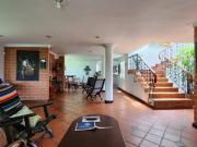 Venta de casa independiente en Benedictinos