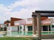 VENTA DE CASA LOFT EN CONDOMINIO DE 18 CASAS CON ALBERCA...