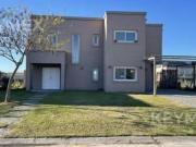 Venta de casa lote interno