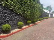 Venta de casa moderna completamente remodelada con...