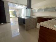 Venta de Casa moderna con Jardín zona Morillotla, San...